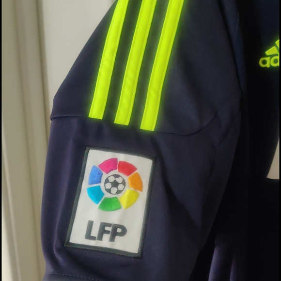 Real Madrid Away Jersey 110 Anniversary - Picture 9 of 12